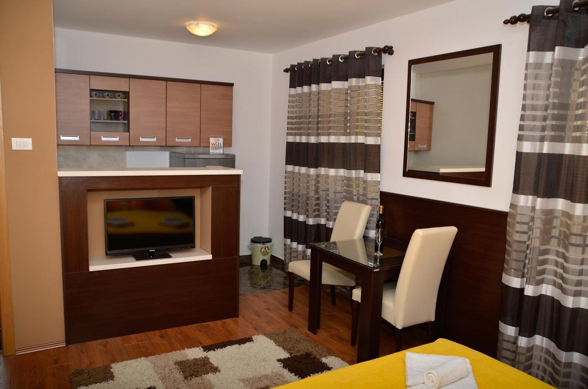 Apartments Leo Требине Стая снимка